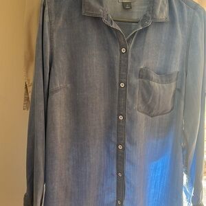 Old Navy Women's Blue Button Down Shirt